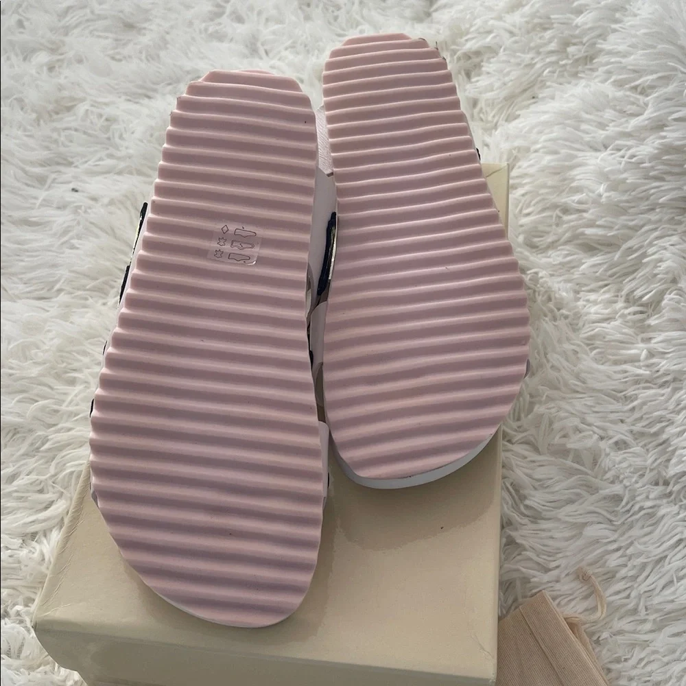 NWT! Sophia Webster Becky Pink Banana Slides. Size 38.5. Includes box. Was $345 - Picture 4 of 5
